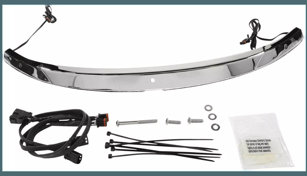 Ciro Horizon LED Windshield Trim for '14-Up Harley Davidson FLH Touring Models - Chrome