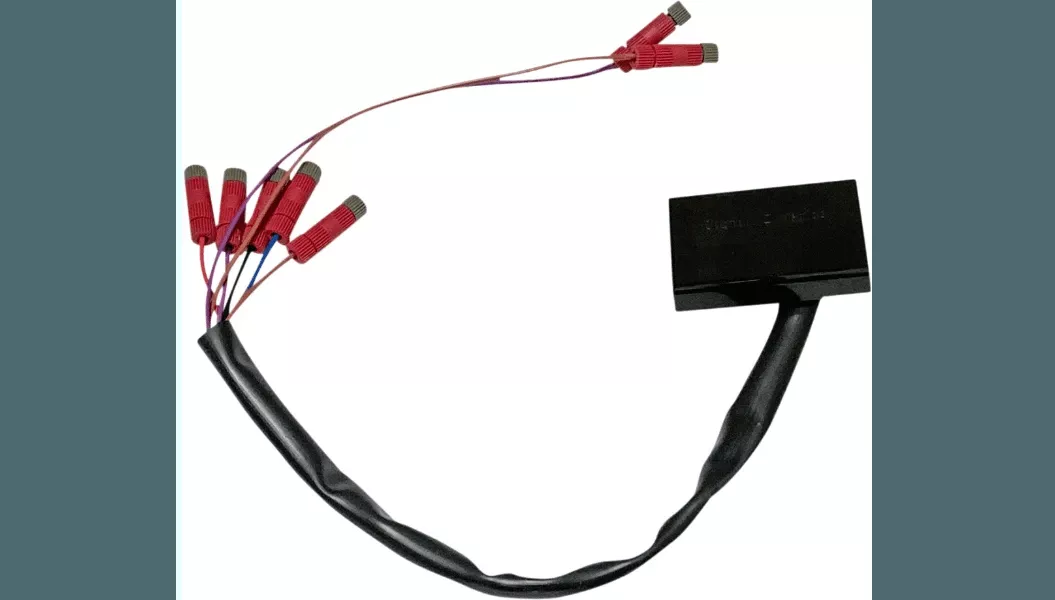 Custom Dynamics Turn Signal Decoder (w/ Aftermarket LED Turn Signals Only)