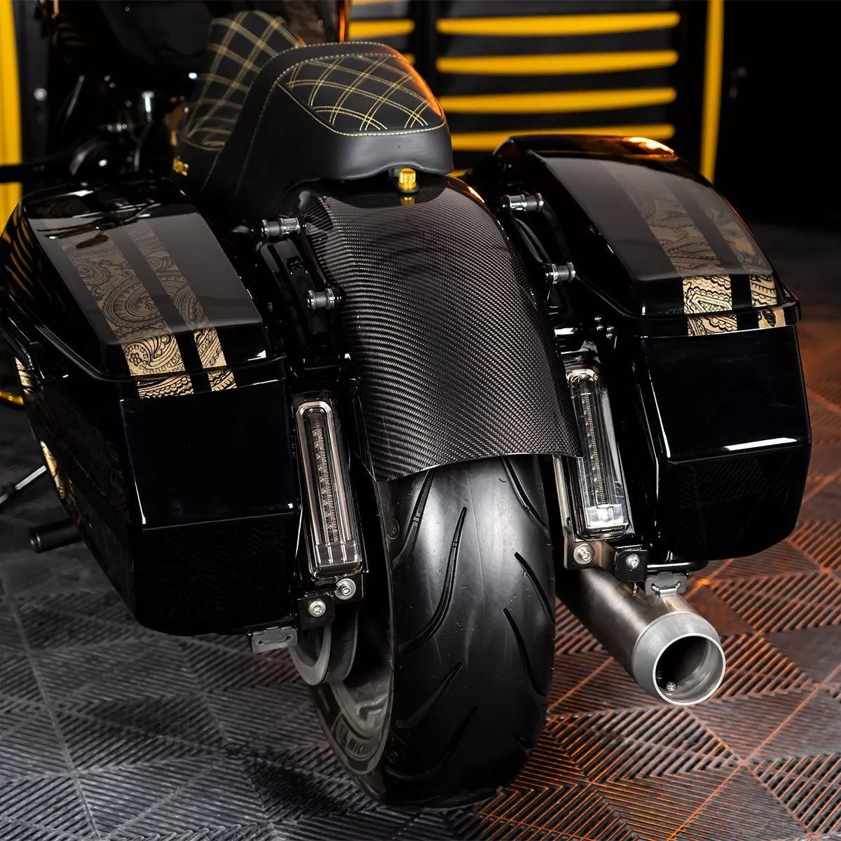 Hogworkz 100% Carbon Fiber Chopped Rear Fender for ’09-25 Harley Davidson Touring