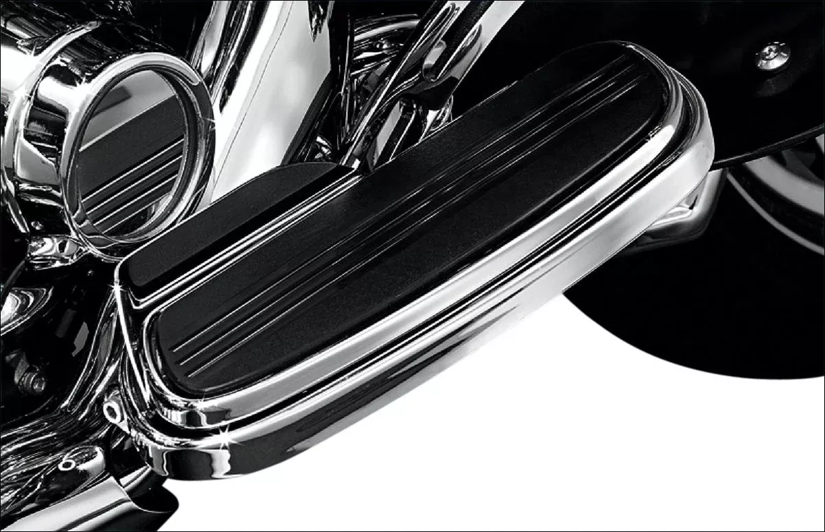 Kuryakyn Chrome Floorboard Exhaust Boot Guard, Traditional, Right, for Harley
