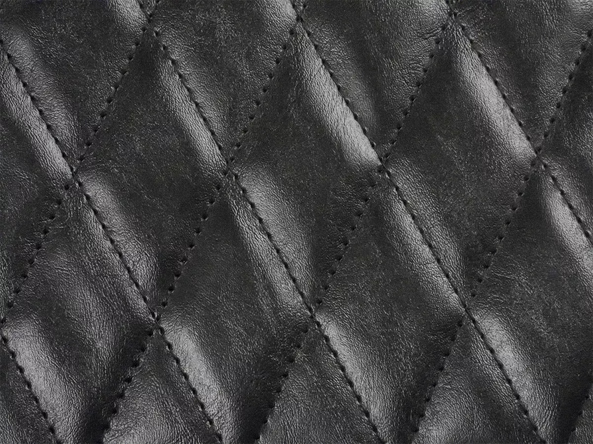 LE PERA Cherokee Seat - Diamond - Black - Softail '18-'23 - LYR-020DM