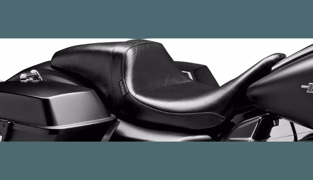 LePera Daytona Sport 2-Up Seat for '08-Up Harley Davidson Touring Models - Smooth (Not for '24-Up FLHX/FLTR Models)