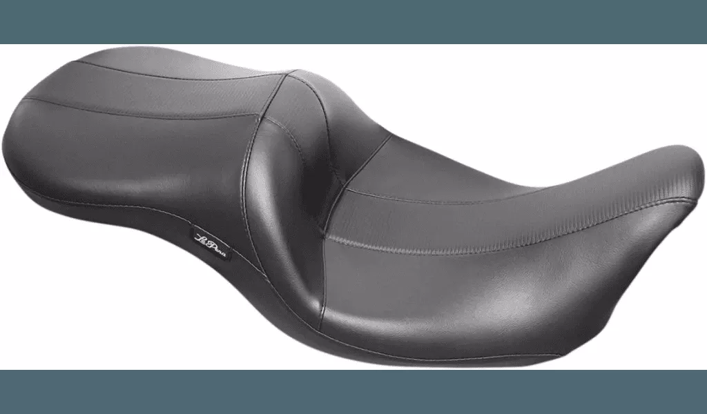 LePera Maverick Seat with HR Black Inlay for '08-Up Harley Davidson Touring - Carbon Fiber (Not for '24-Up FLHX/FLTR Models)