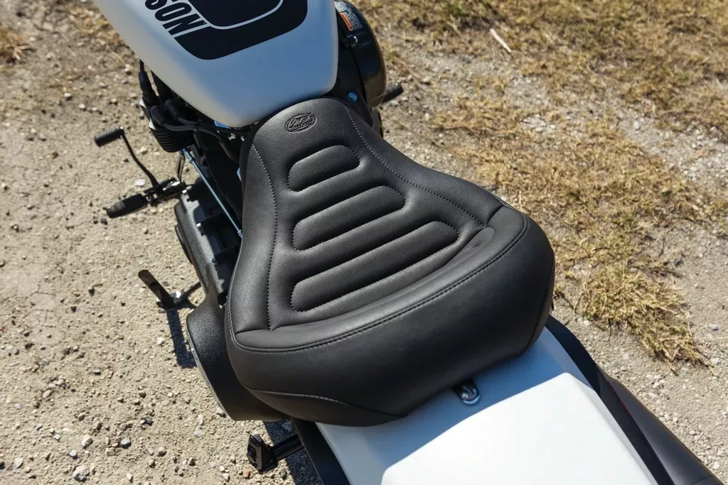 Mustang Solo Touring Seat