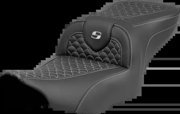 Saddlemen Roadsofa™ Seat – Dragon Scale Stitch – Silver Stitch – W/O Backrest – FLTR/FLHX ’23-’24