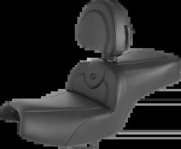 Saddlemen RoadSofa™ Seat – With Backrest – Black/Black Stitching – Challenger/Pursuit ’20-’24