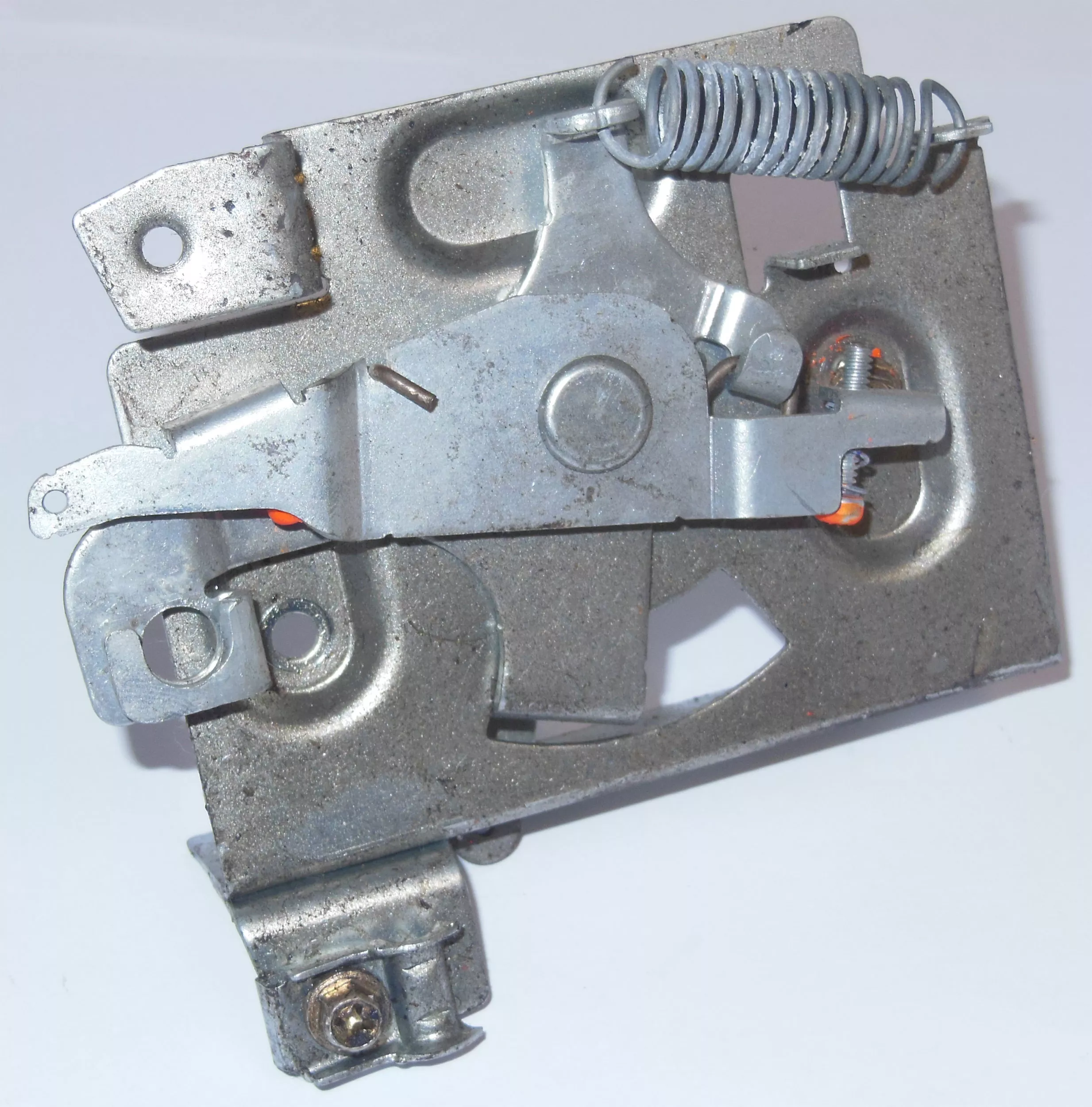 Tecumseh Throttle Assembly Bracket - Used