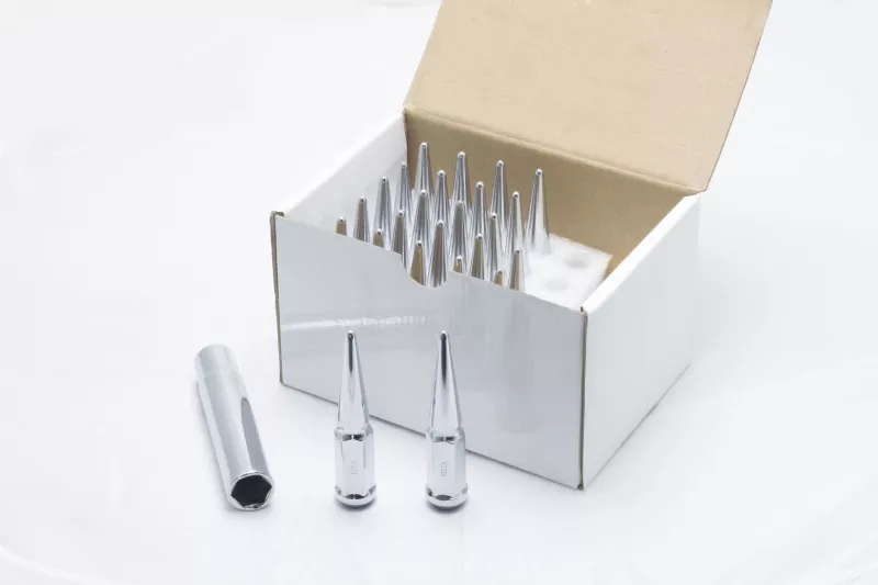WM Spiked Lug Nuts